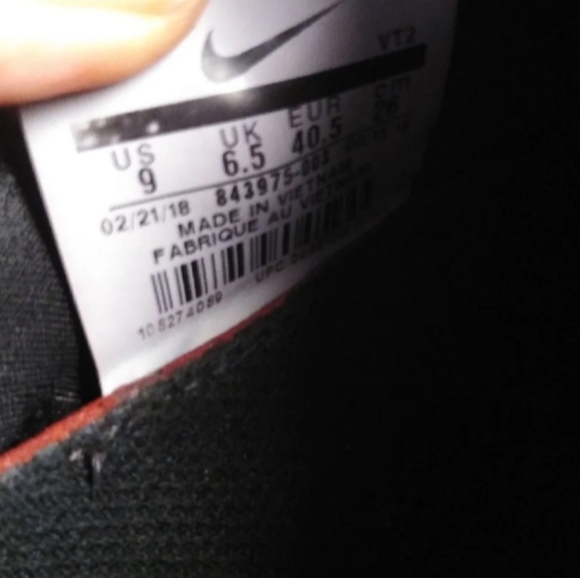 Nike women's running shoes with a Velcro strap - Picture 6 of 8